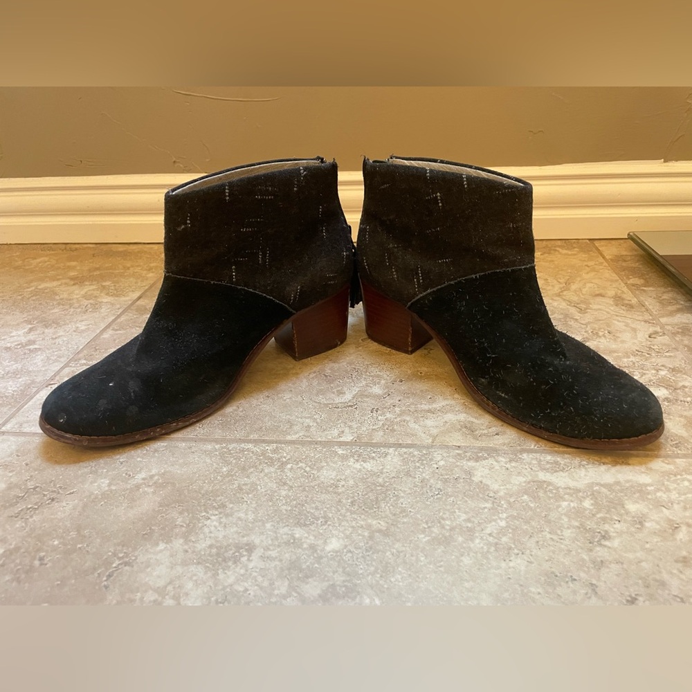 Black Toms Heeled Booties